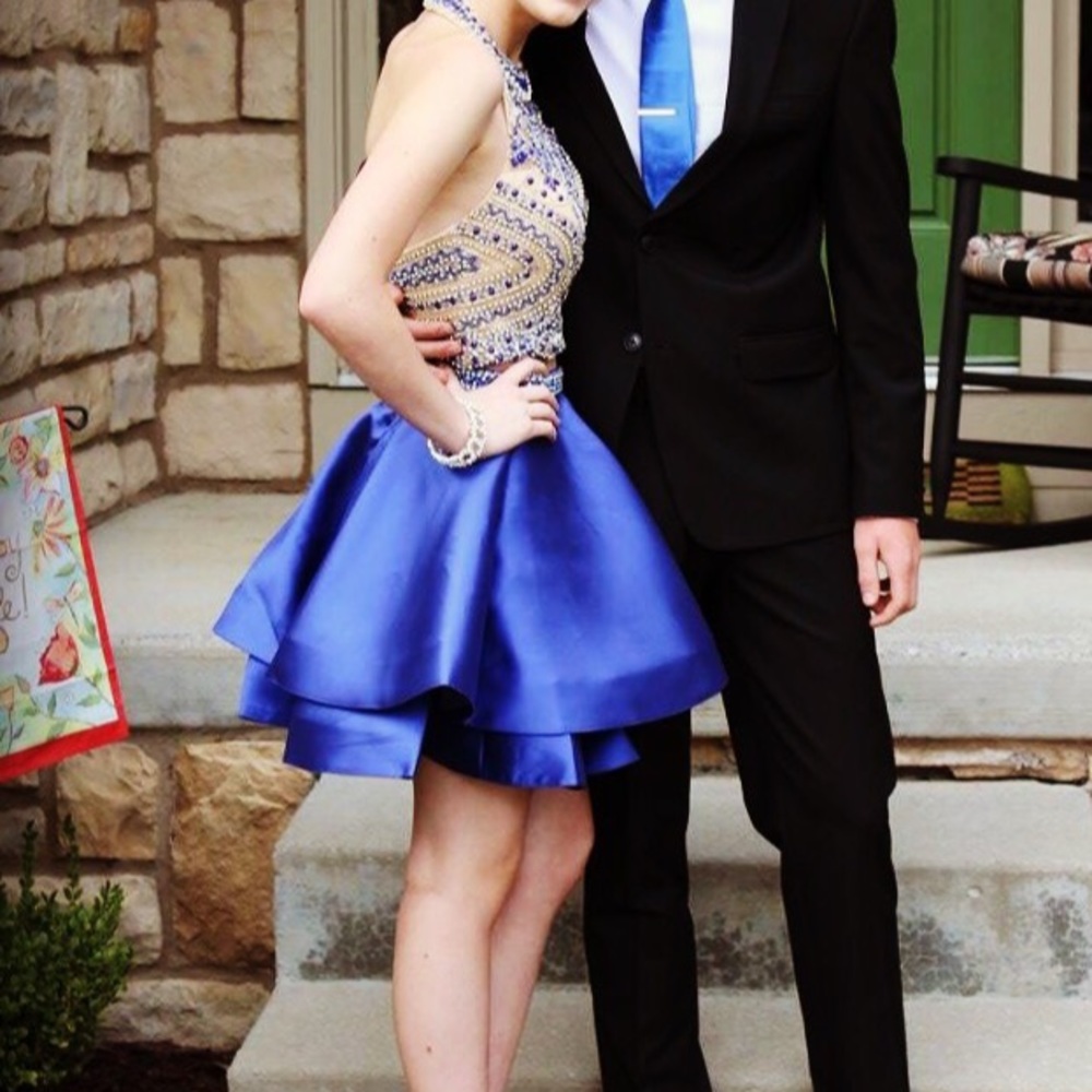 Adorable blue and nude two piece dress!
